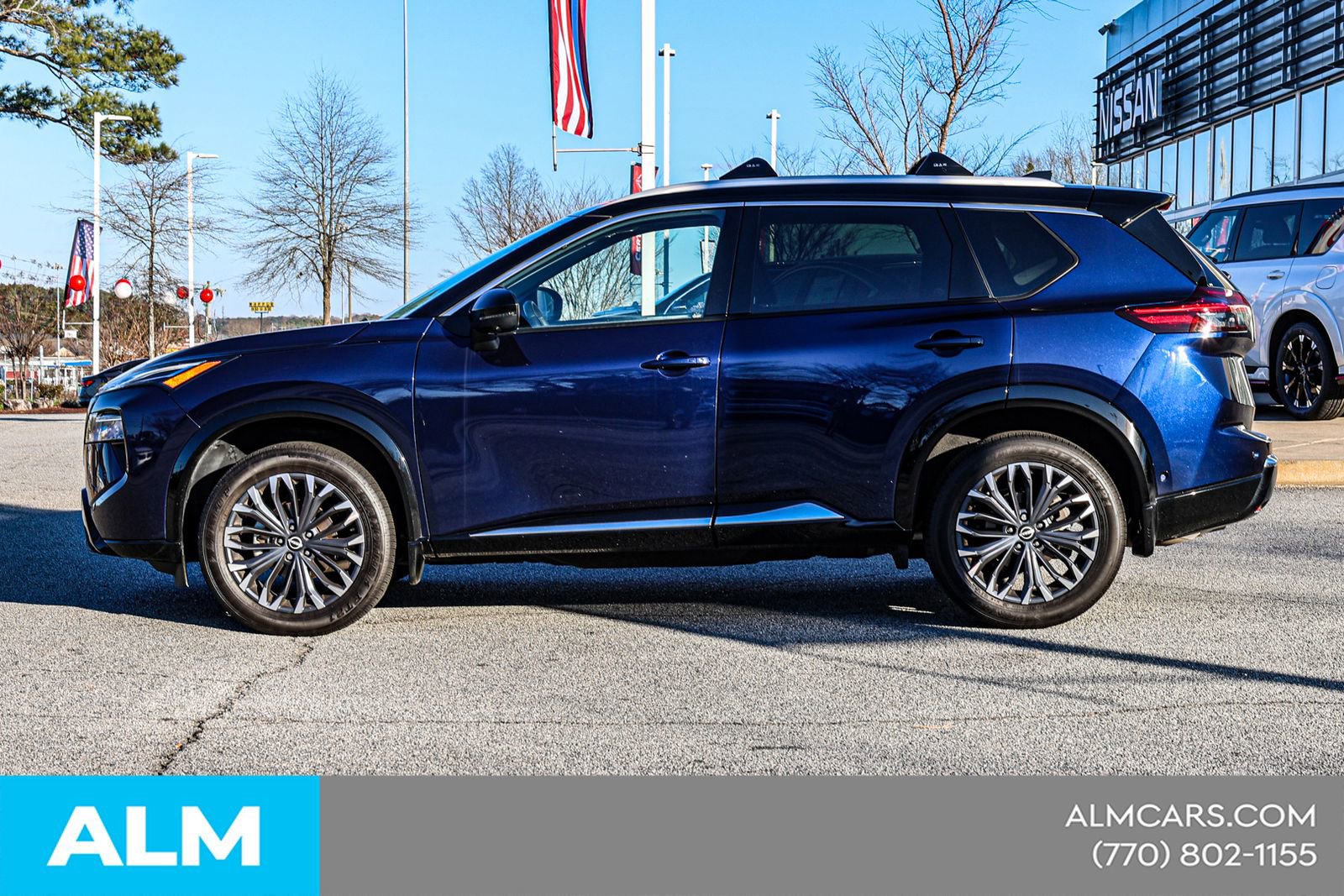 Used 2025 Nissan Rogue Platinum FWD image 10