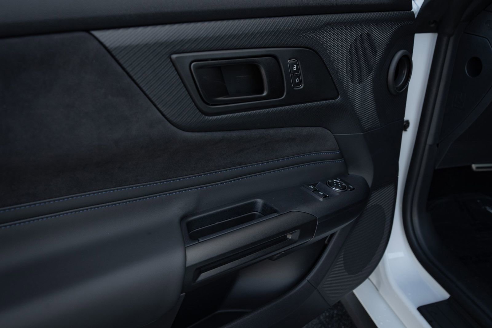 Used 2025 Ford Mustang Dark Horse RWD image 51