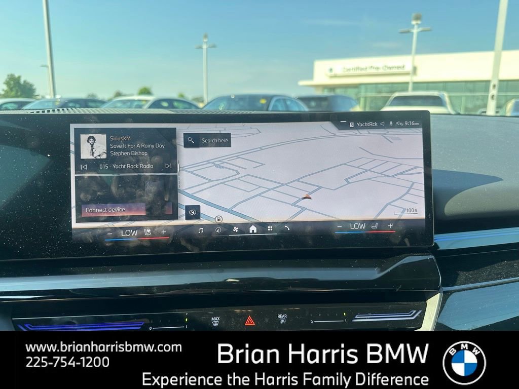 Certified 2025 BMW 530i image 29