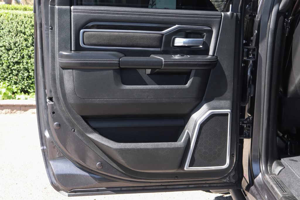 Used 2020 RAM 2500 Laramie w/ Night Edition AWD/4WD image 43