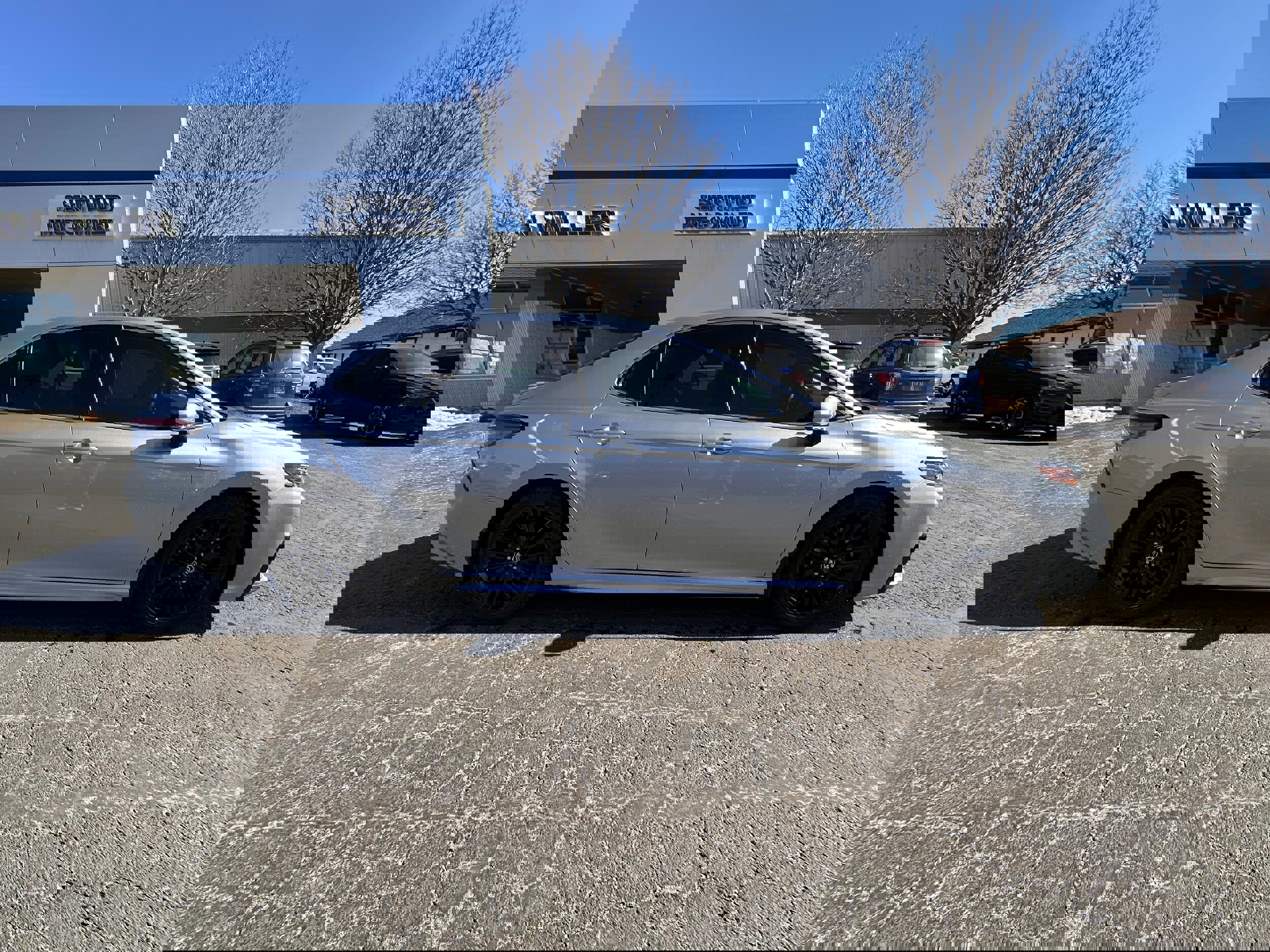 Used 2022 Toyota Camry XSE image 2