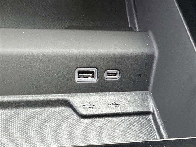 Certified 2025 Chevrolet Suburban LS w/ LPO, Dark Essentials Package image 23