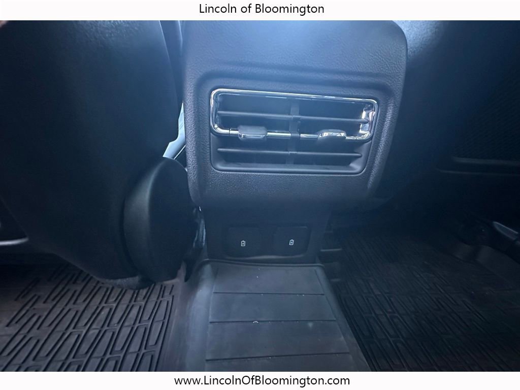 New 2025 Lincoln Corsair AWD w/ Equipment Group 101A image 36