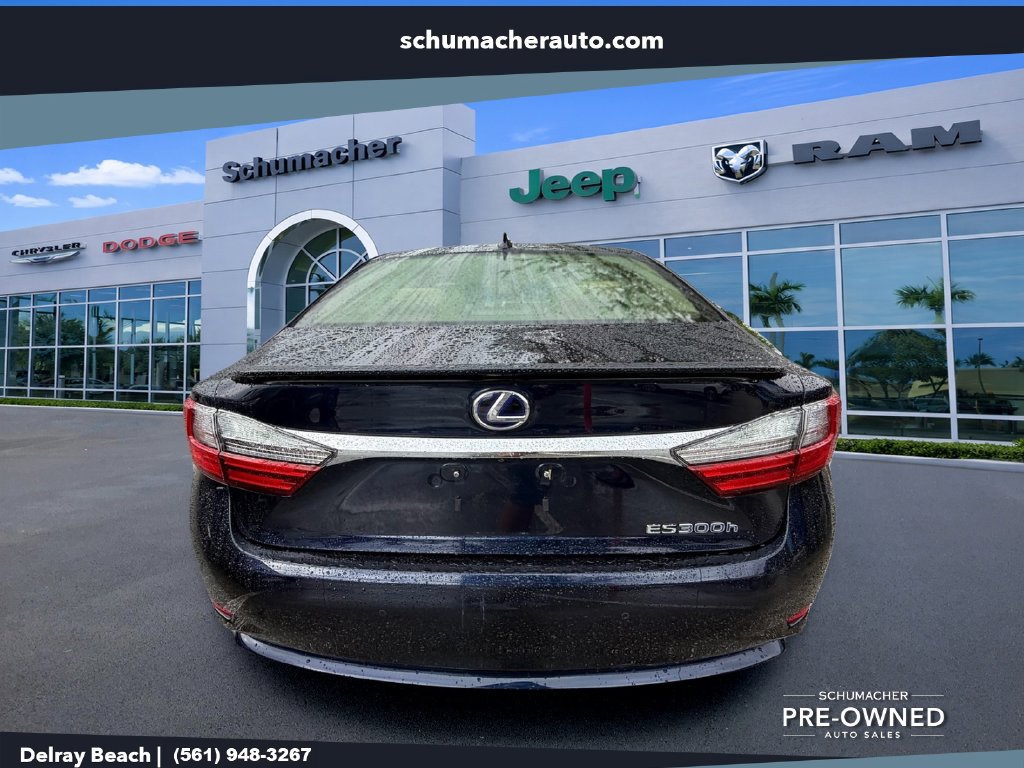 Used 2018 Lexus ES 300h w/ Luxury Package FWD image 6