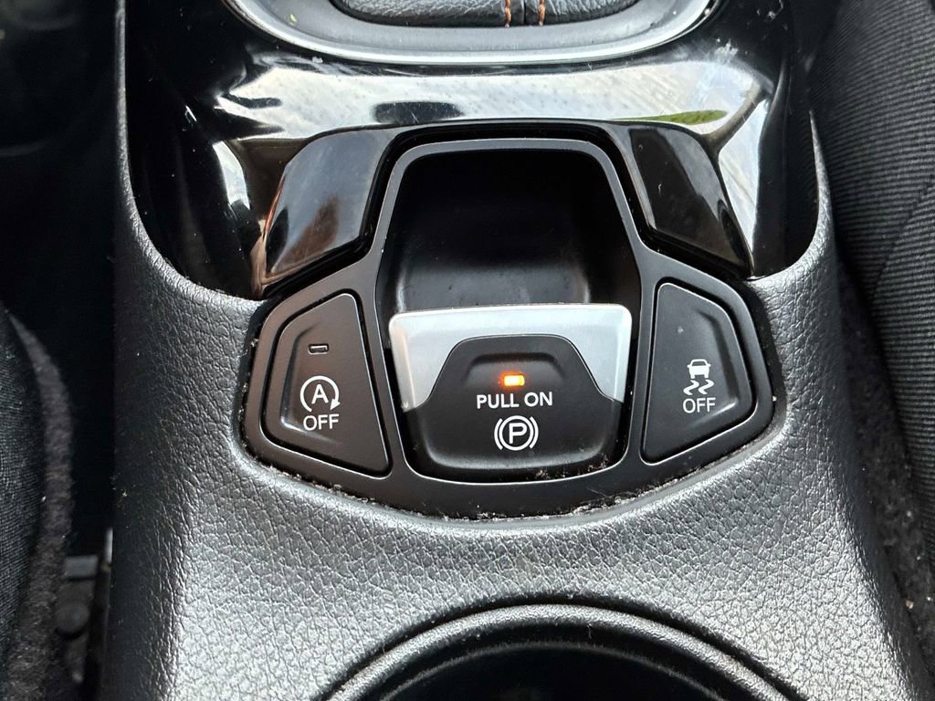 Used 2017 Jeep Compass Limited w/ Navigation Group image 4