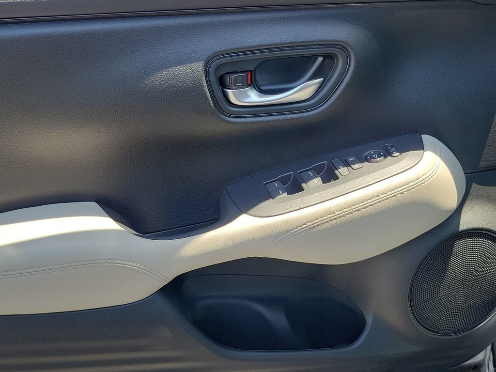 Certified 2027 Honda HR-V LX image 20