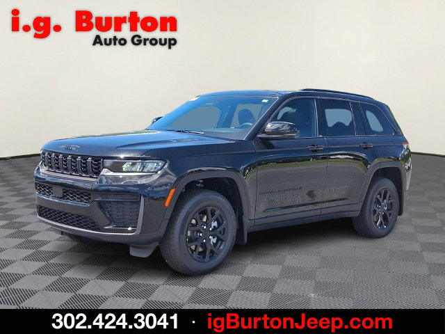 New 2026 Jeep Grand Cherokee Altitude AWD/4WD image 2