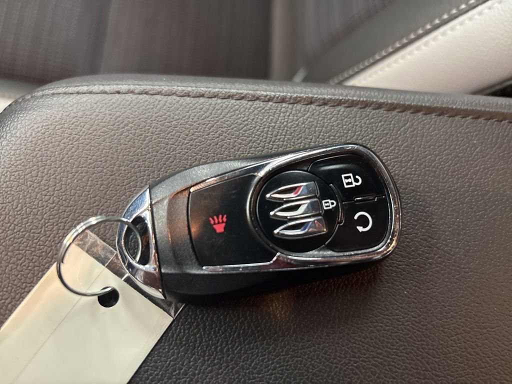 Used 2025 Buick Envista Preferred w/ Convenience I Package FWD image 30