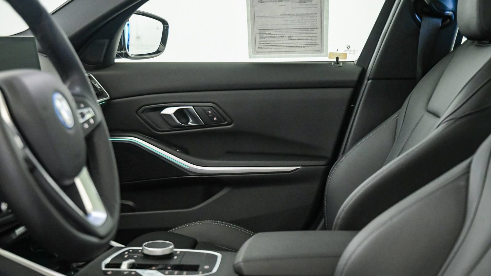 Used 2024 BMW 330e w/ Convenience Package RWD image 17
