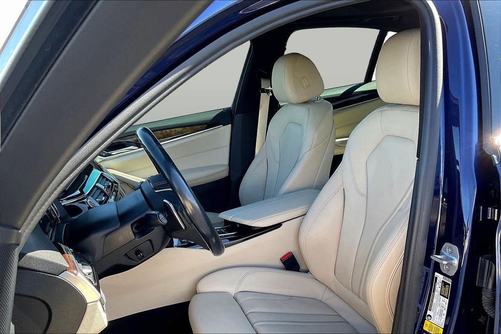Used 2018 BMW 540i xDrive 540i xDrive image 21