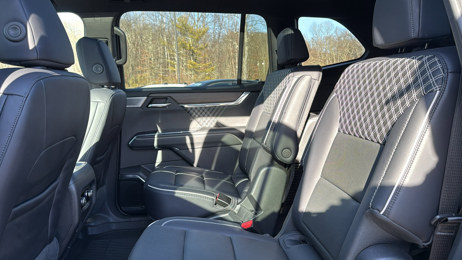 Certified 2024 GMC Acadia Denali w/ Super Cruise Package image 27