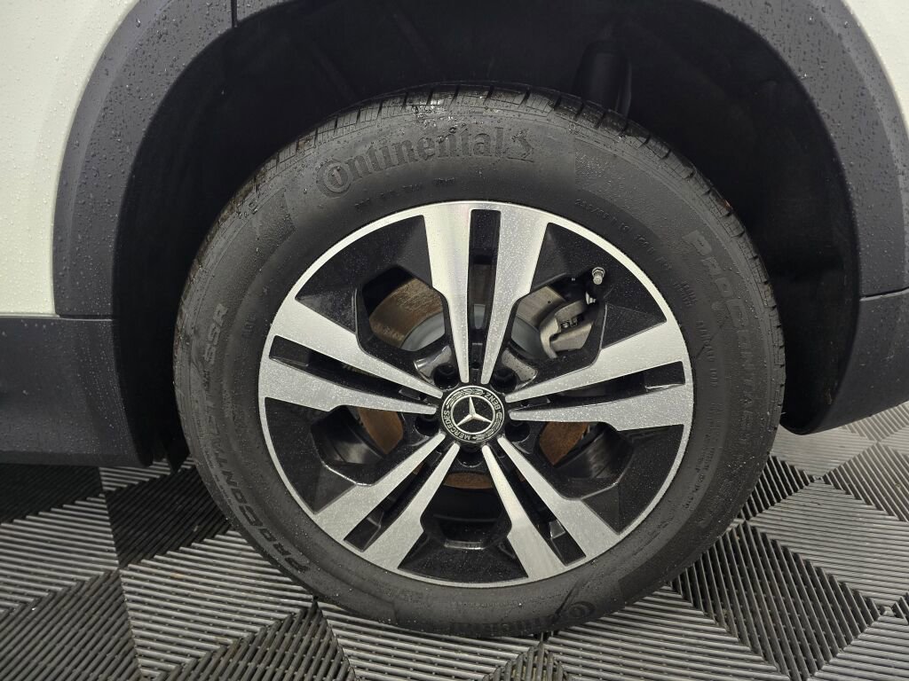 Used 2025 Mercedes-Benz GLB 250 4MATIC image 20