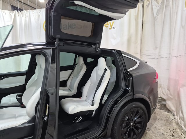 Used 2021 Tesla Model X Long Range AWD/4WD image 29
