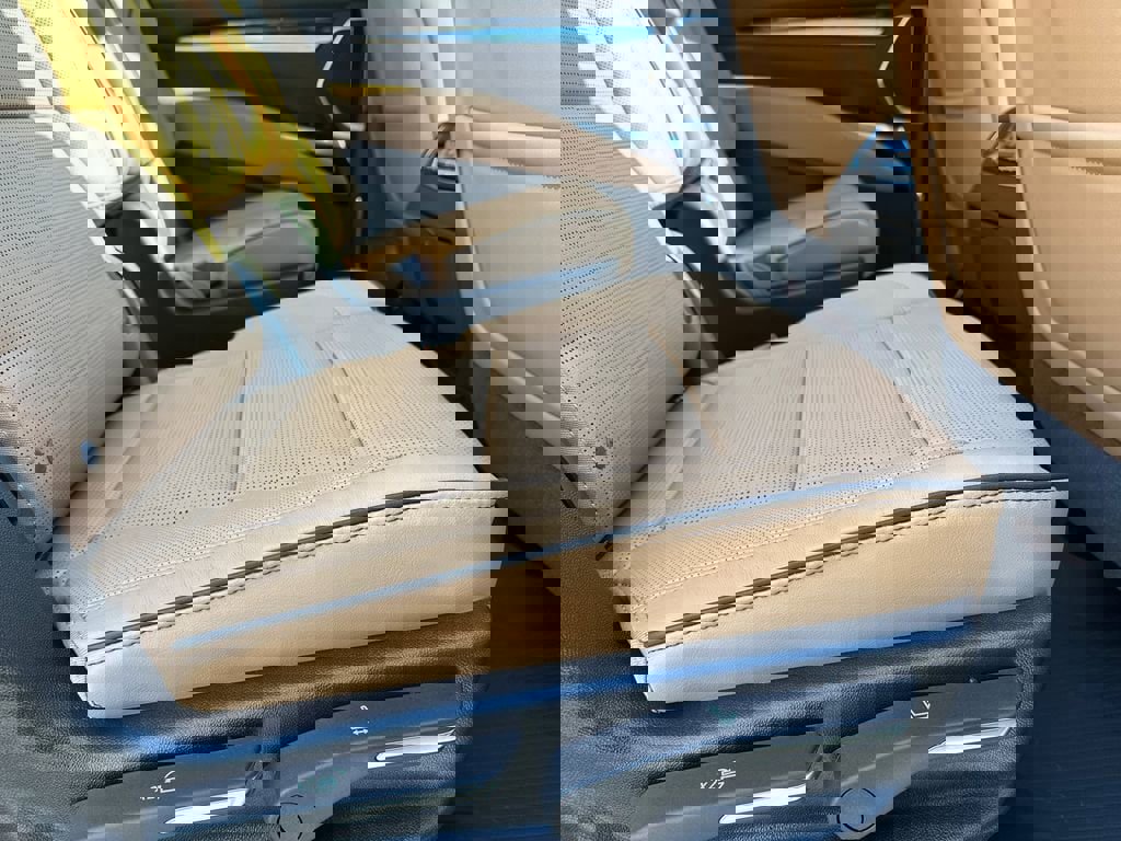 New 2026 Cadillac Escalade ESV Luxury w/ Touring Package image 15