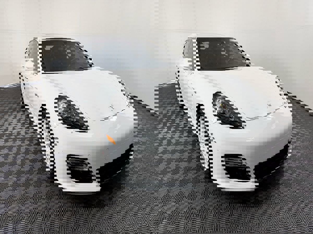 Used 2013 Porsche Panamera GTS w/ Interior Pkg in Carbon Fiber image 5