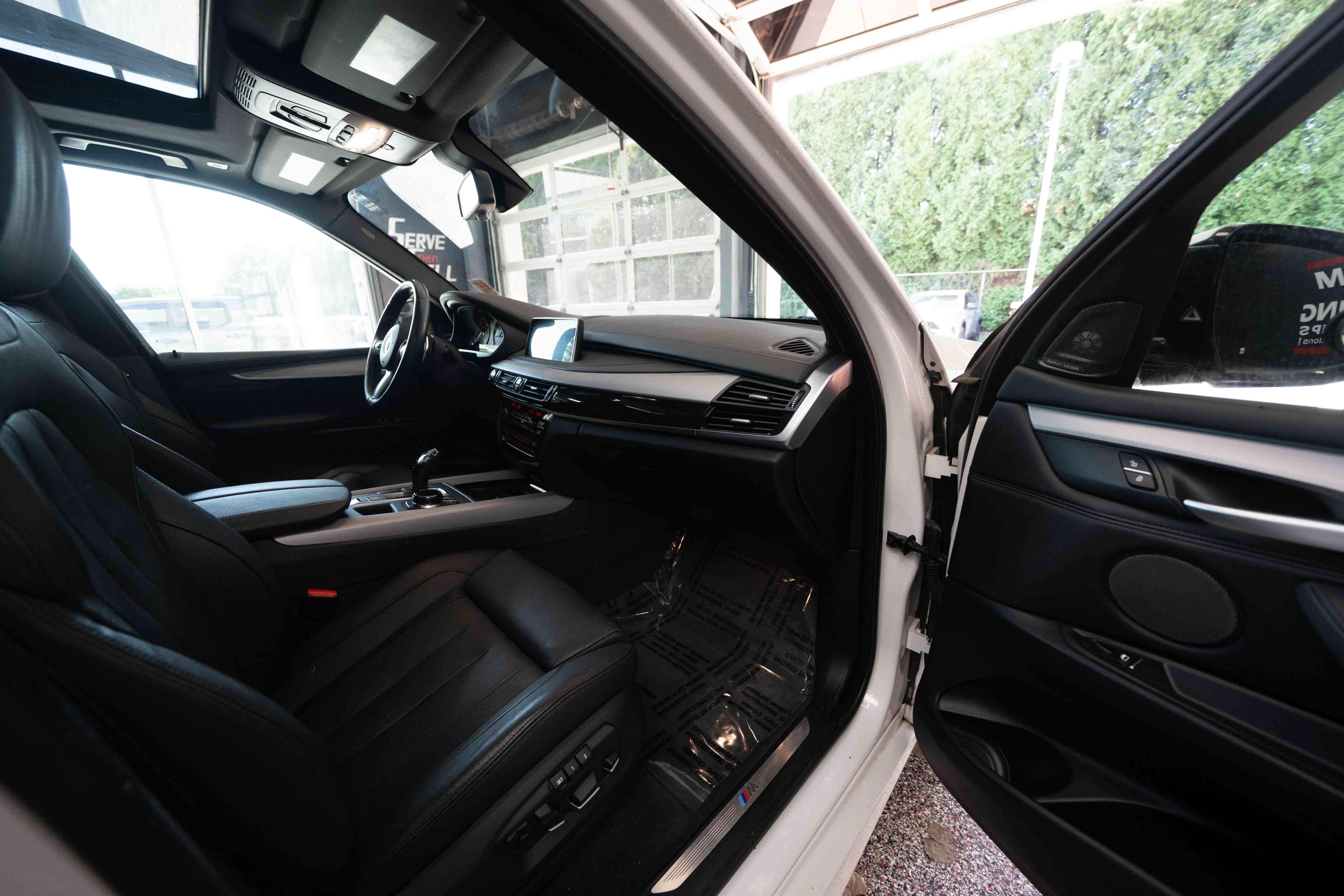Used 2017 BMW X5 xDrive50i AWD/4WD image 26