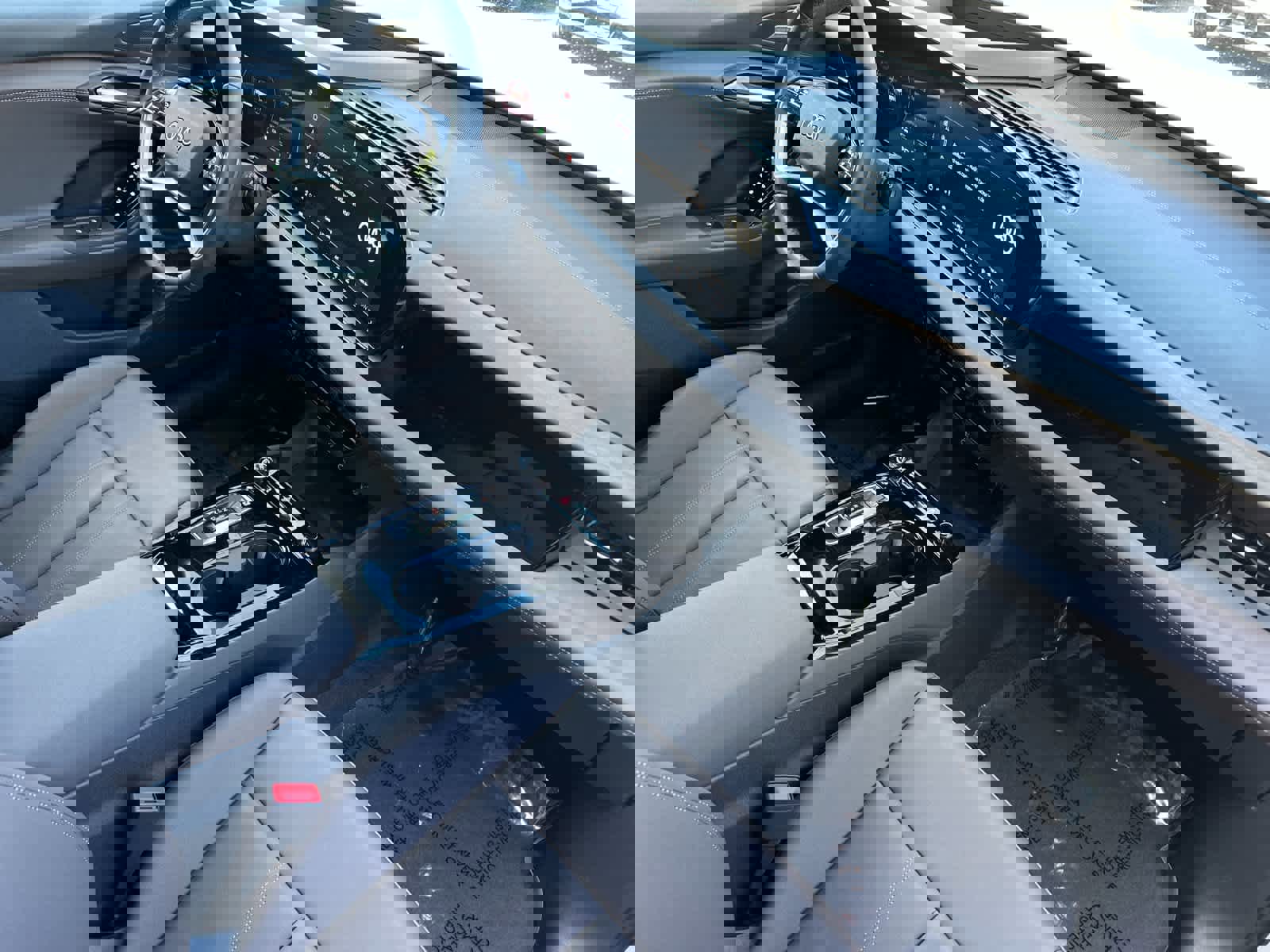 Used 2025 Audi Q6 e-tron Premium Plus w/ Premium Plus image 16