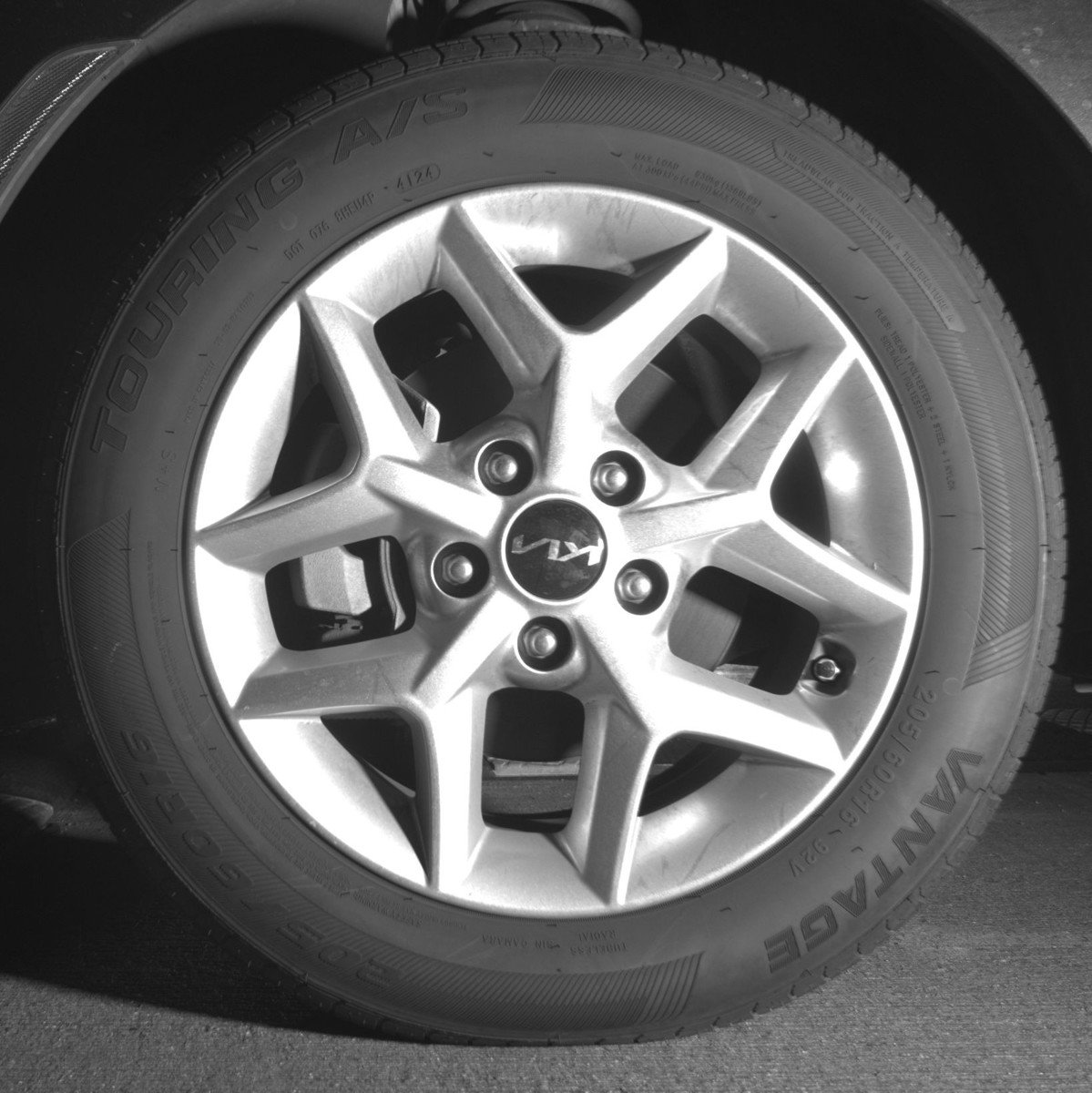 Used 2025 Kia Soul LX w/ LX Technology Package FWD image 12