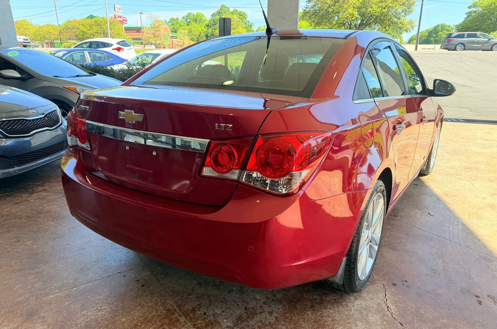 Used 2012 Chevrolet Cruze LTZ FWD image 6