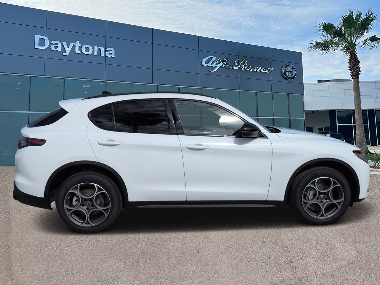 New 2026 Alfa Romeo Stelvio Sprint w/ Convenience Package AWD/4WD image 2