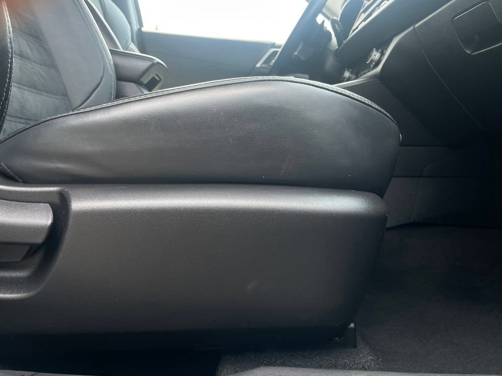 Used 2023 Mitsubishi Outlander SE FWD image 29