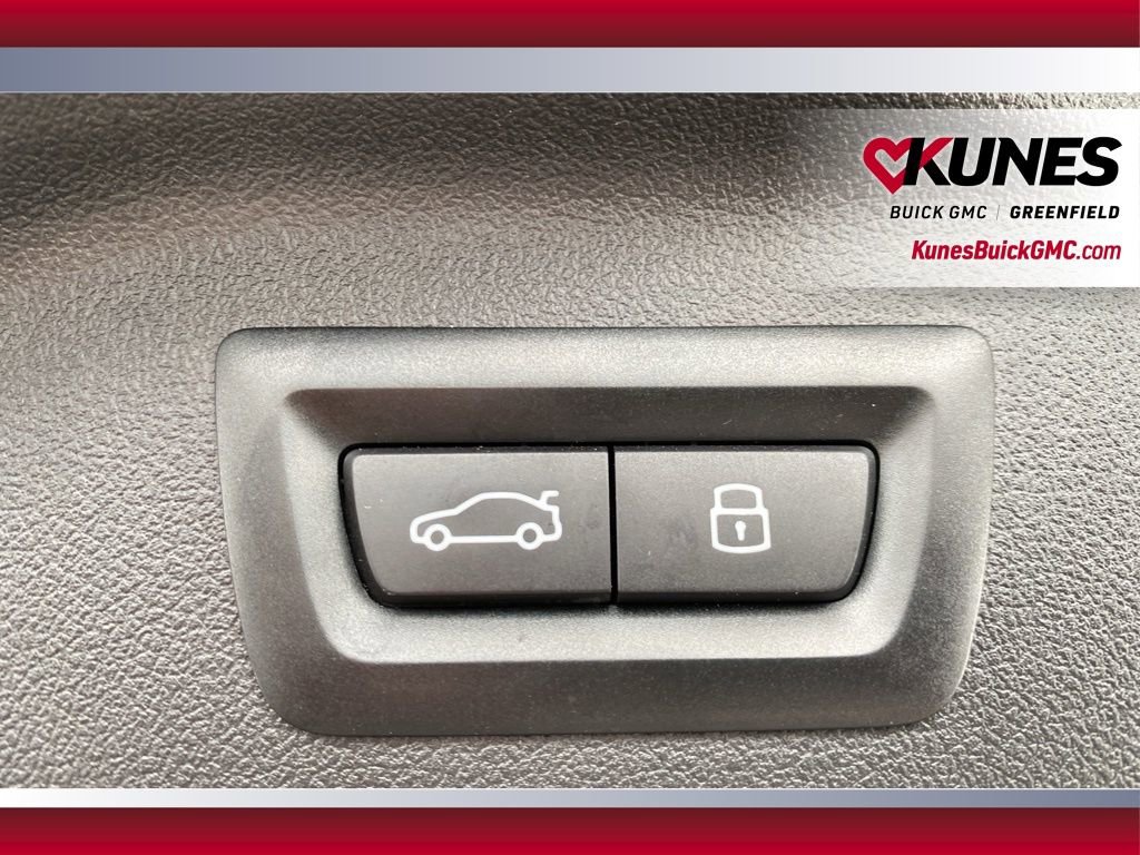 Used 2025 BMW X7 xDrive40i image 48