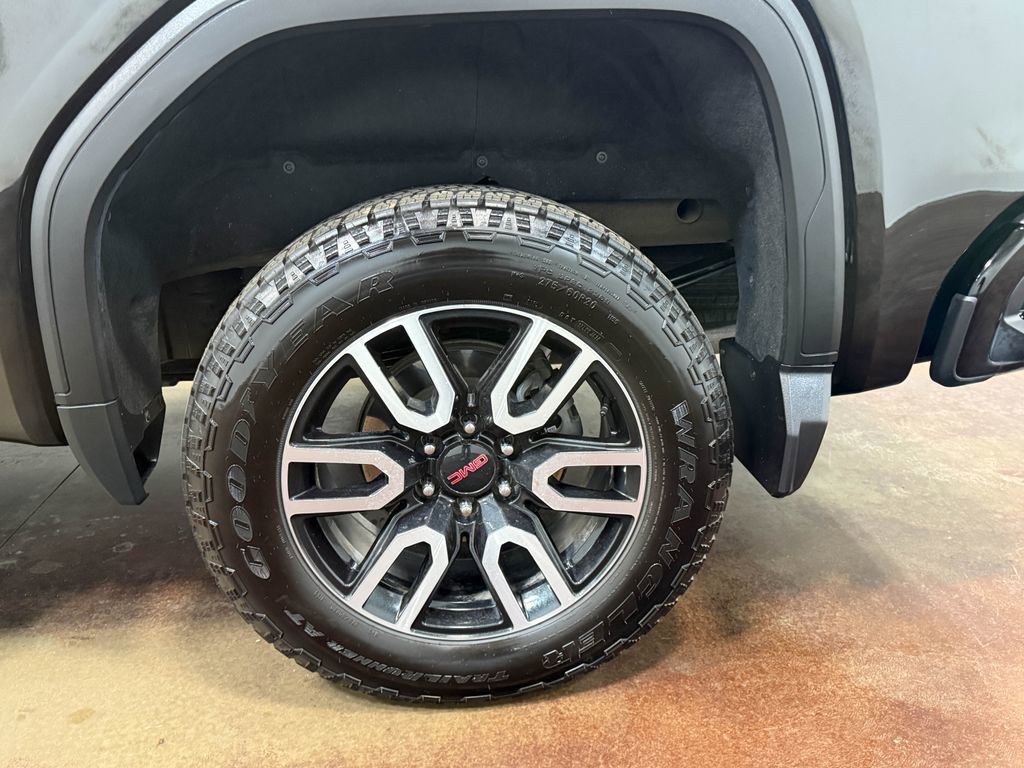 Used 2024 GMC Sierra 1500 AT4 w/ Technology Package image 89