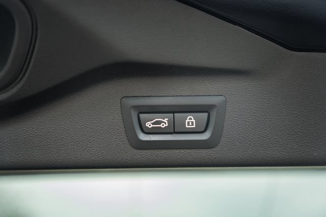 Used 2020 BMW X7 xDrive40i w/ Cold Weather Package AWD/4WD image 16