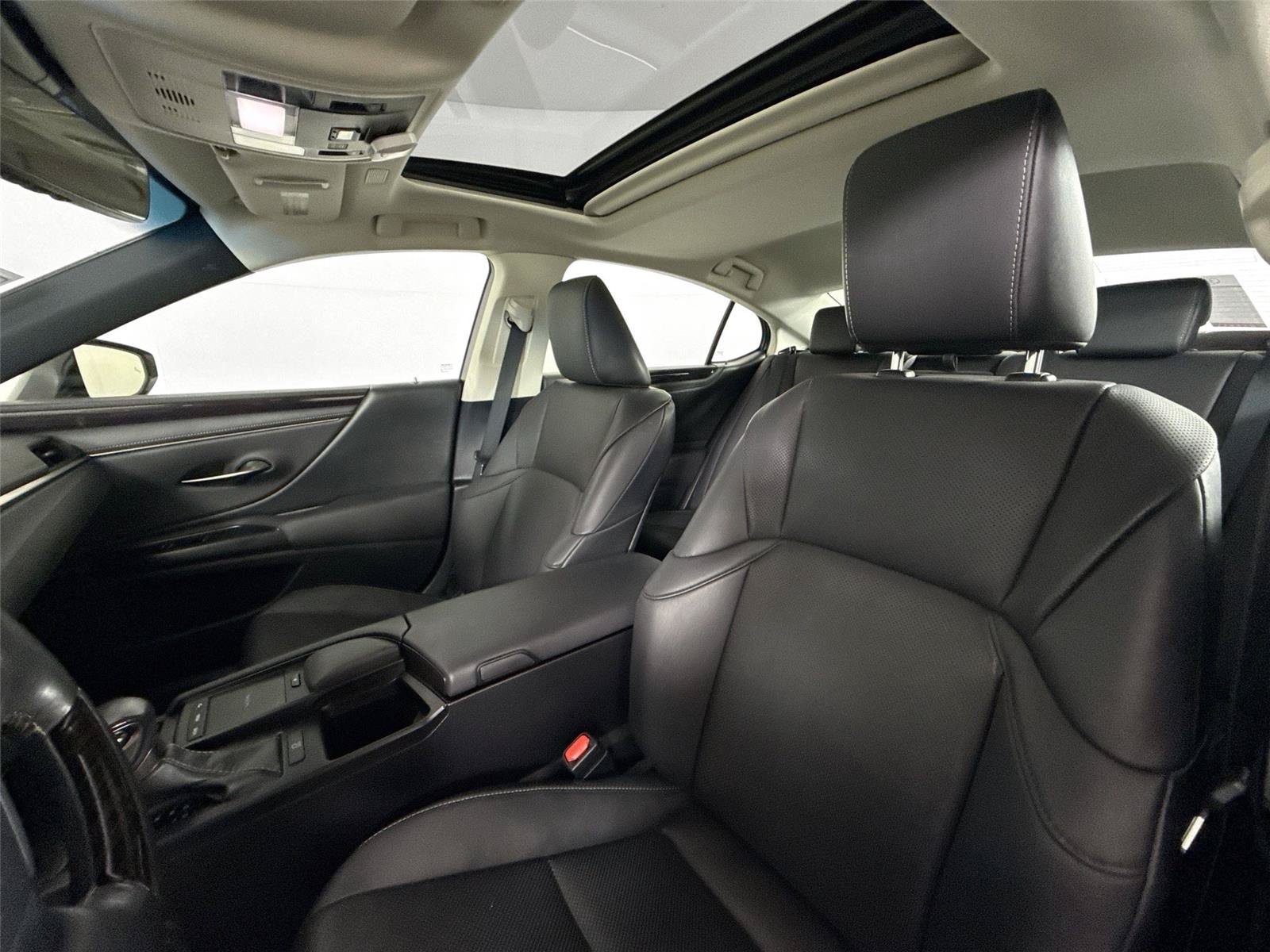 Used 2021 Lexus ES 350 w/ Premium Package FWD image 3