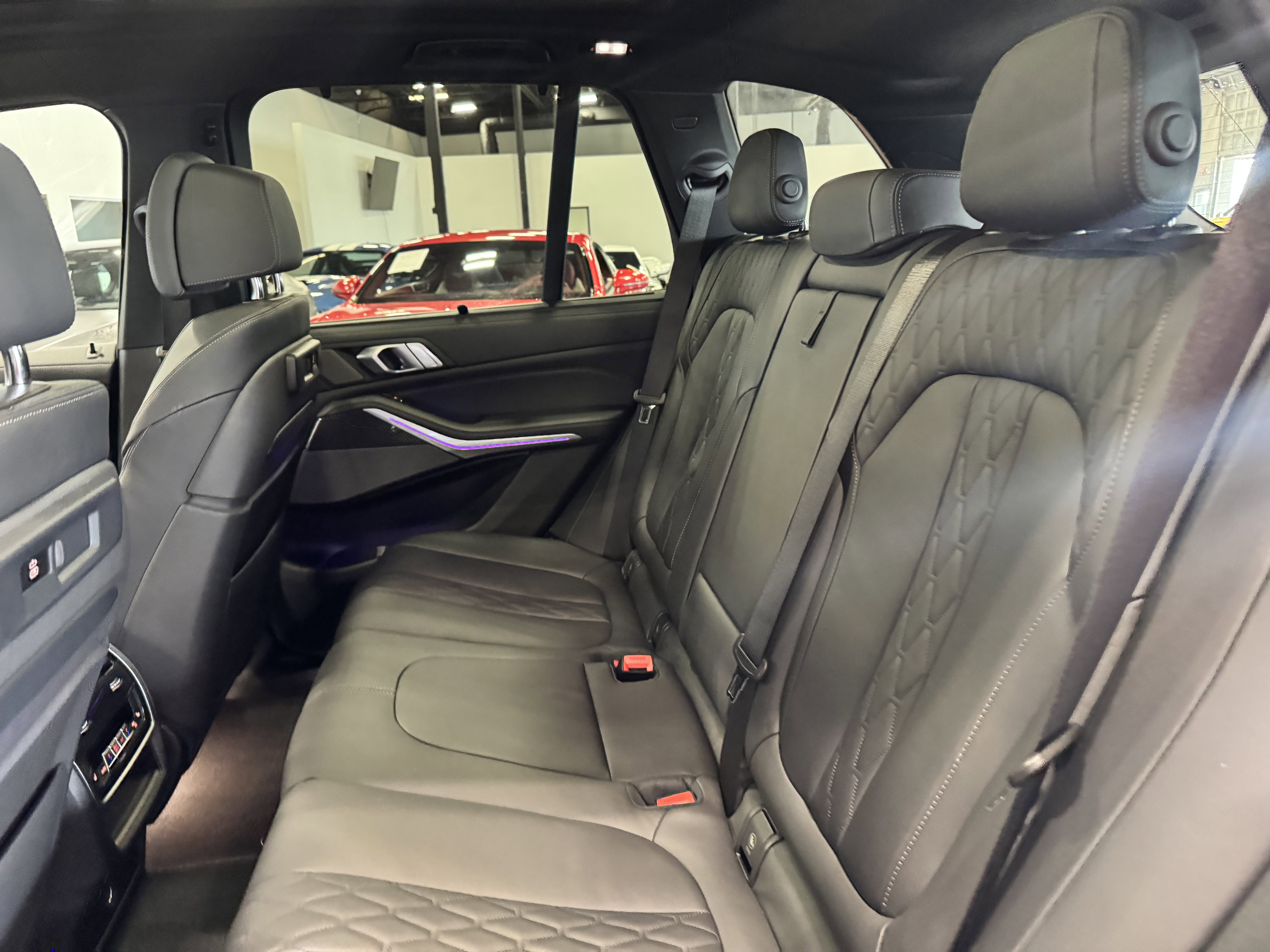 Used 2023 BMW X5 M50i w/ Executive Package image 34