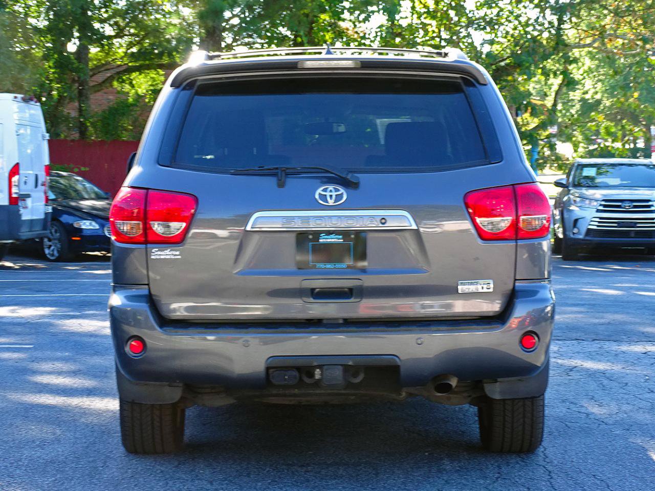 Used 2013 Toyota Sequoia Platinum RWD image 10