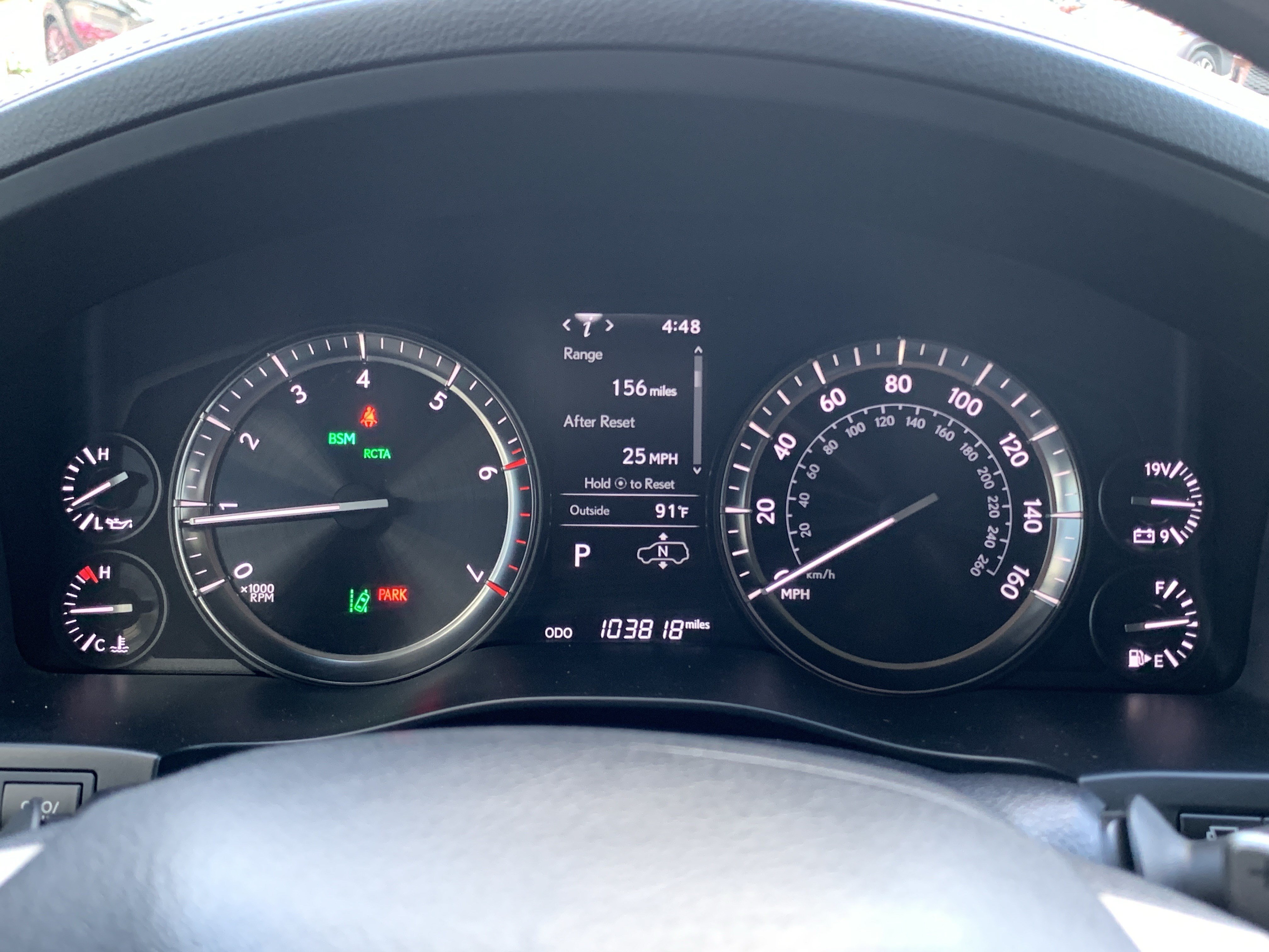 Used 2019 Lexus LX 570 4WD w/ Luxury Package image 21