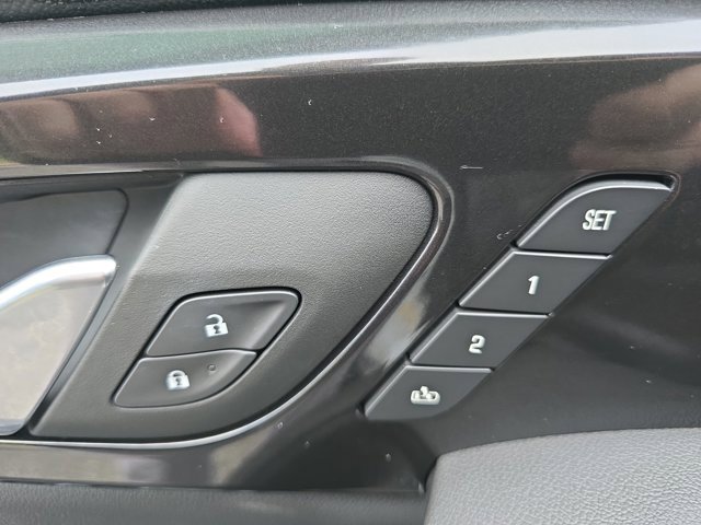 Used 2023 Chevrolet Blazer RS w/ Driver Confidence II Package image 28