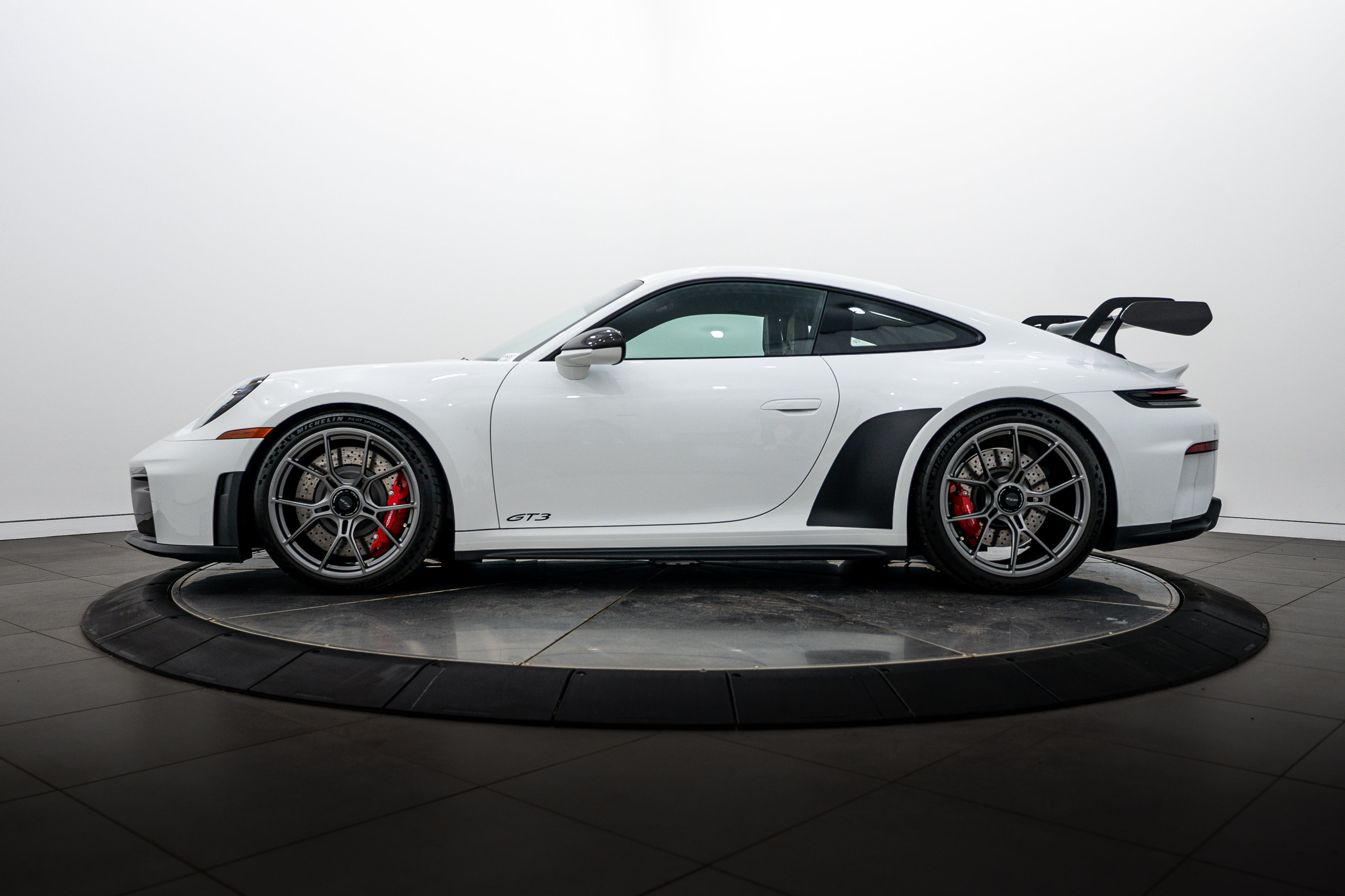 Certified 2026 Porsche 911 GT3 RWD image 2
