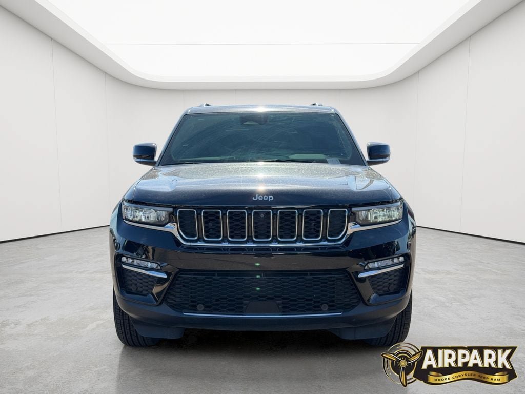 New 2023 Jeep Grand Cherokee 4WD 4xe w/ Luxury Tech Group II image 9
