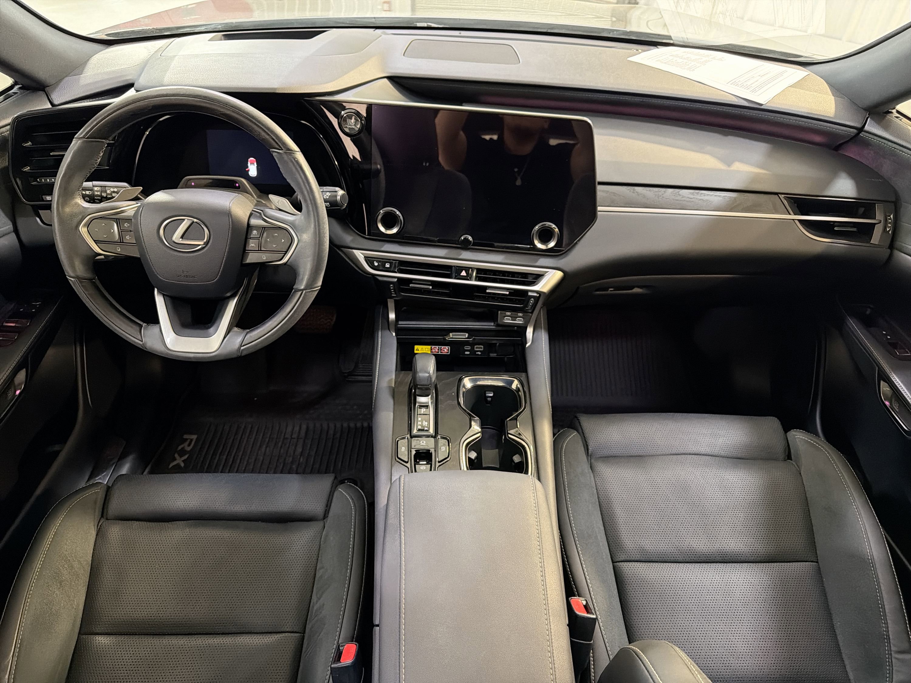 Used 2023 Lexus RX 350 FWD w/ Accessory Package image 23