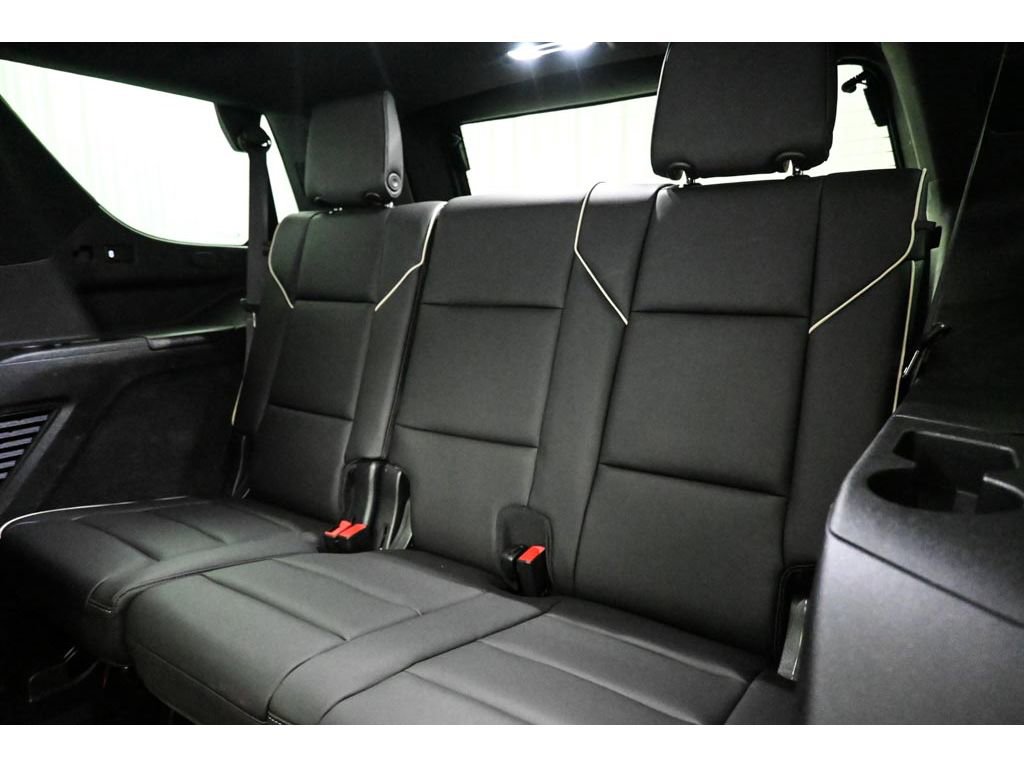 Used 2021 Cadillac Escalade Premium Luxury AWD/4WD image 31