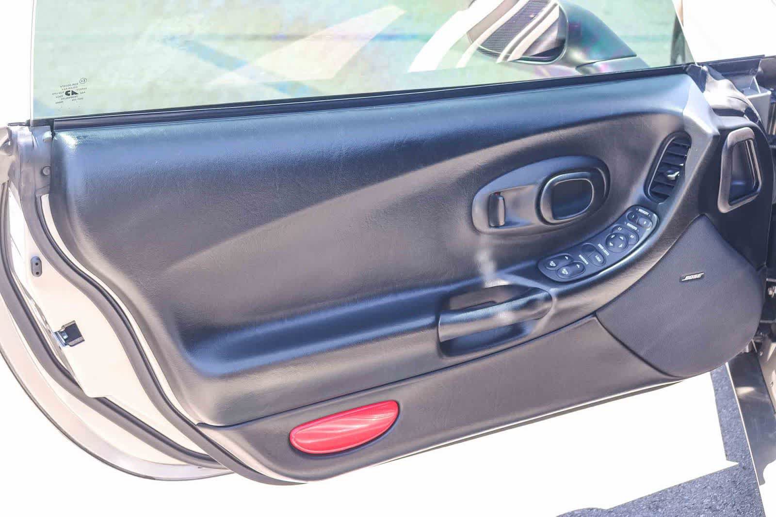 Used 2002 Chevrolet Corvette Convertible w/ Preferred Equipment Group2 RWD image 17