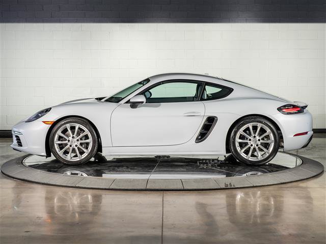 Certified 2025 Porsche 718 Cayman RWD image 2
