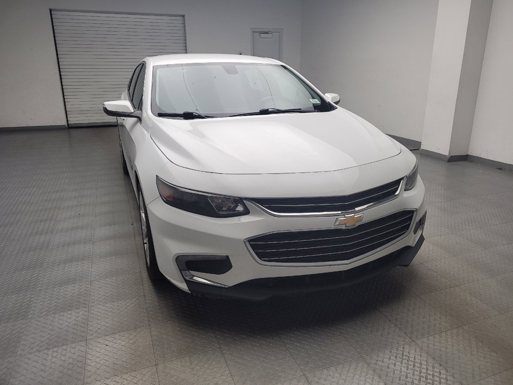 Used 2017 Chevrolet Malibu Premier FWD image 14