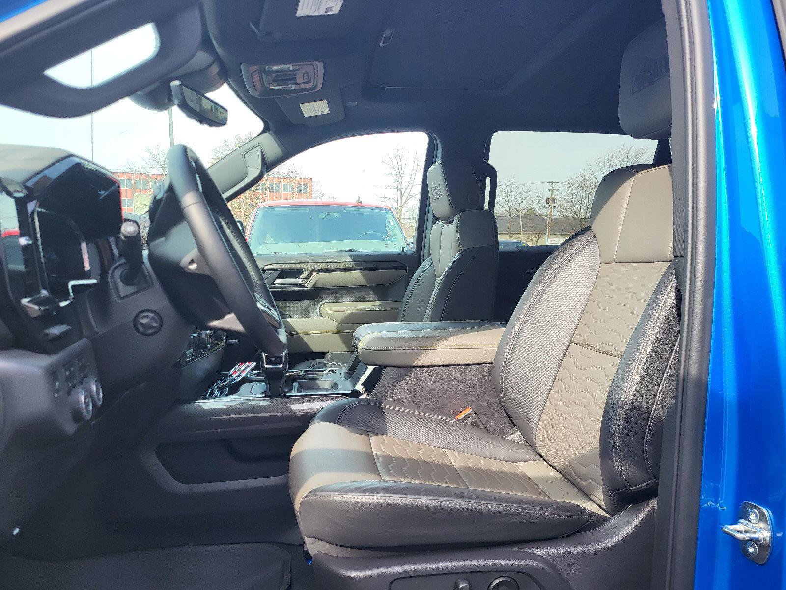 Used 2025 Chevrolet Silverado 1500 ZR2 w/ ZR2 Bison Edition image 9