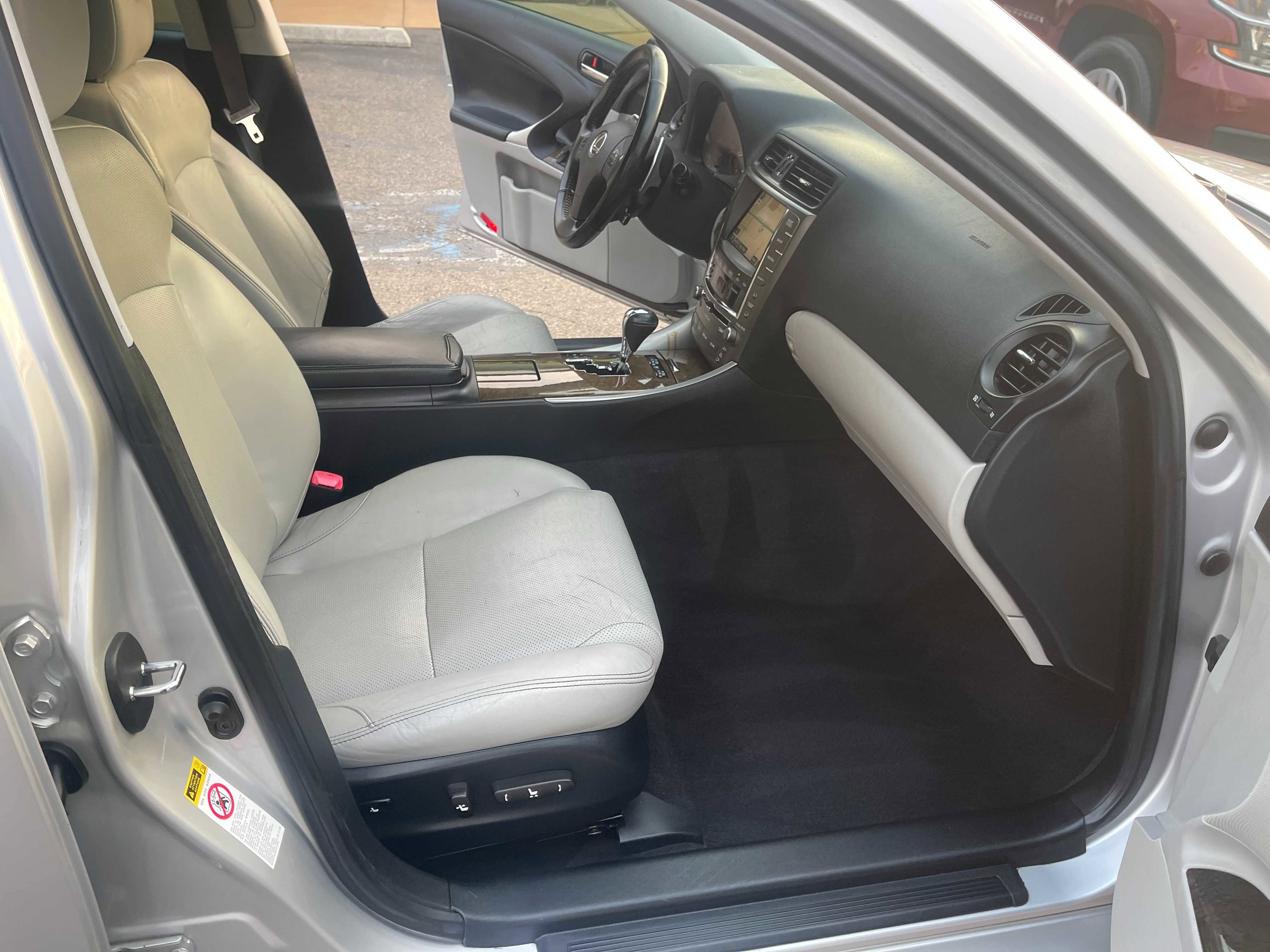 Used 2009 Lexus IS 250 image 16