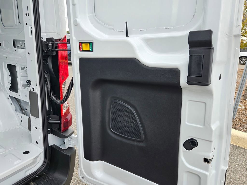New 2026 Ford Transit 250 148 Medium Roof RWD image 27