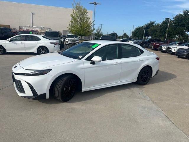 Certified 2025 Toyota Camry SE FWD image 7