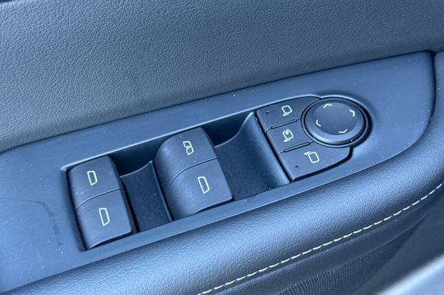 Used 2025 Buick Enclave Preferred image 12