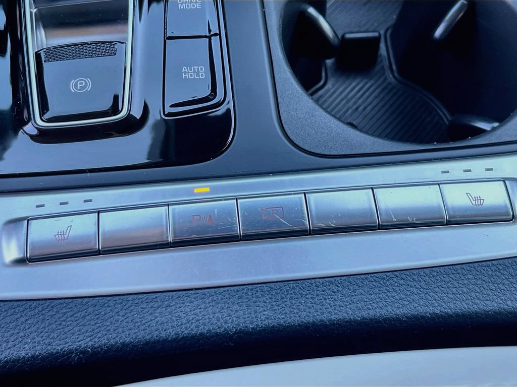 Certified 2026 Kia Carnival EX FWD image 27
