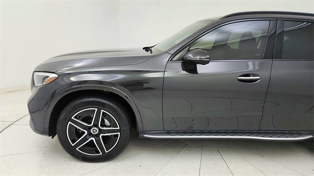 Used 2024 Mercedes-Benz GLC 300 4MATIC w/ AMG Line image 9
