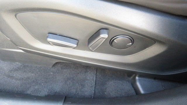 Certified 2022 Ford Explorer Platinum w/ Equipment Group 601A image 18