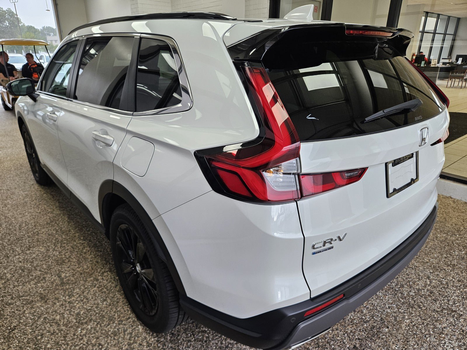 Used 2024 Honda CR-V Sport Touring image 3