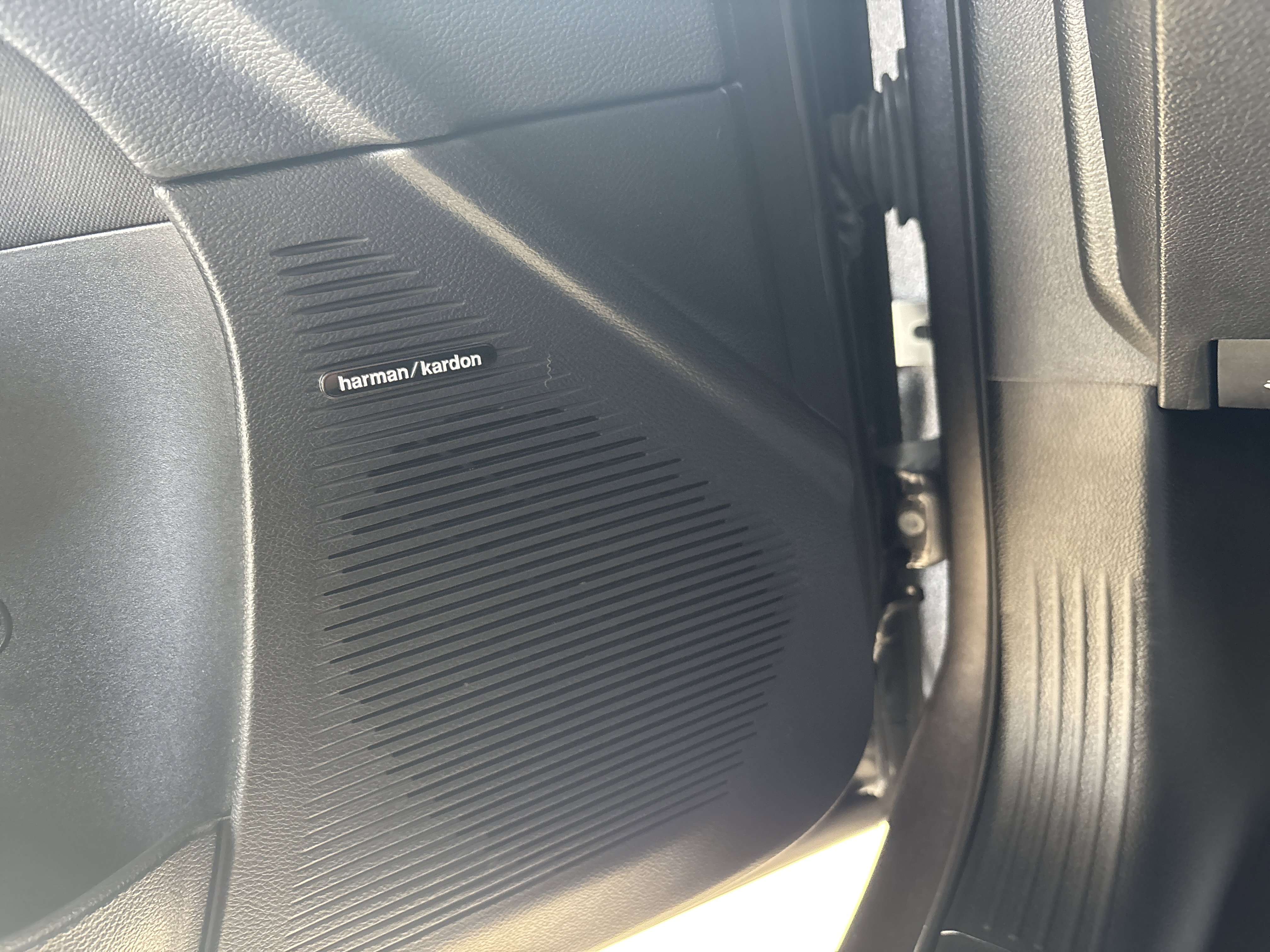 Used 2021 Dodge Challenger SRT Hellcat image 25